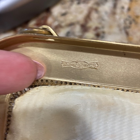 Vintage Whiting and Davis white bag 1970’s - Picture 2 of 11